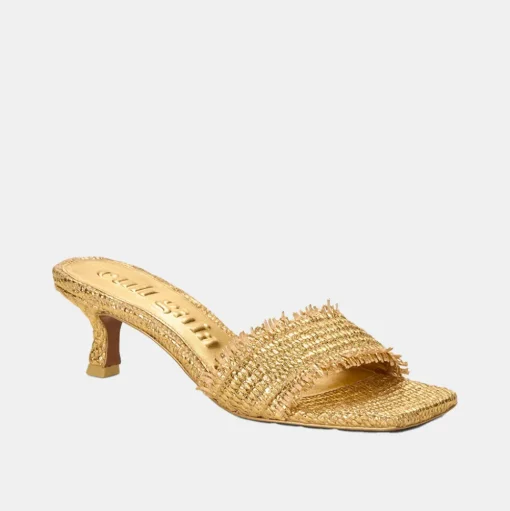 Ada Sandal
