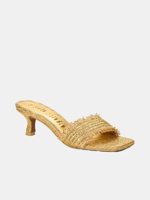 Ada Sandal