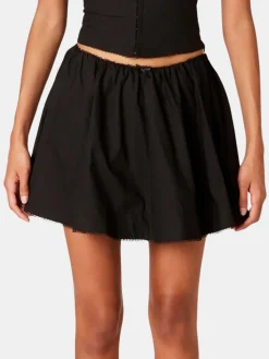 Amanda Skort