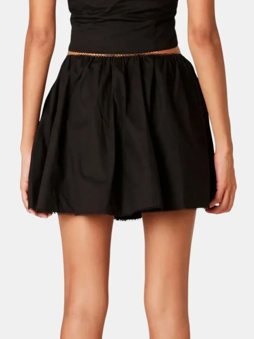 Amanda Skort