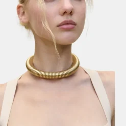 Charlique Choker