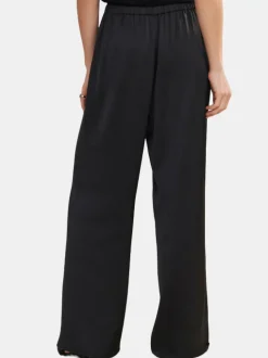 Demi Pant