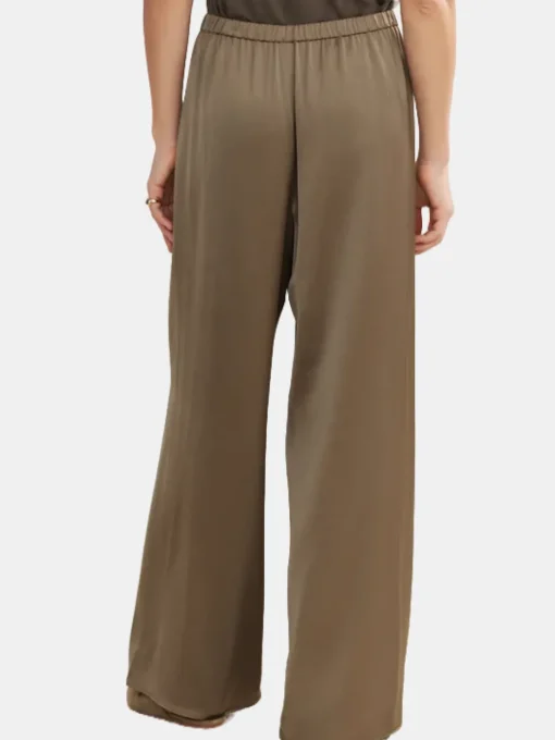 Demi Pant