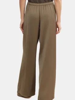 Demi Pant