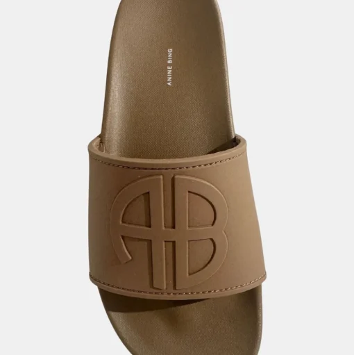 Isla Slides