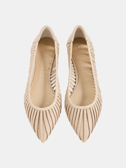 Leena Flat