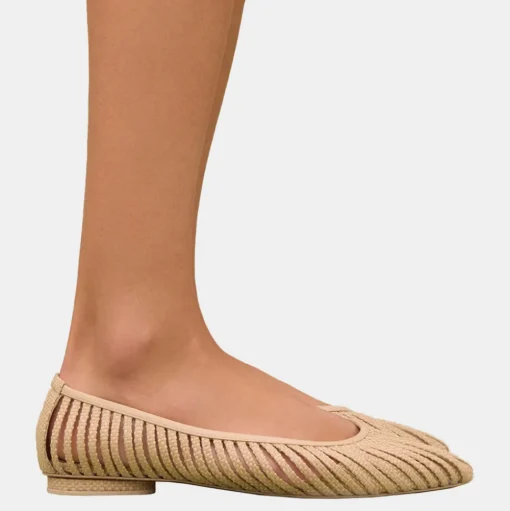 Leena Flat