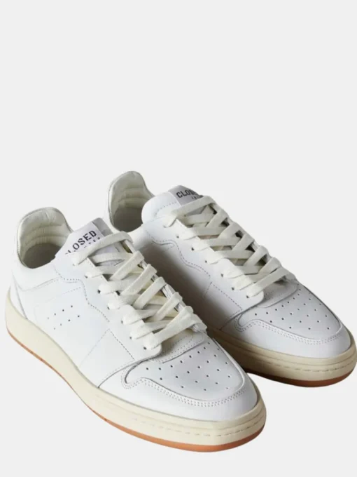 Low Top Sneaker
