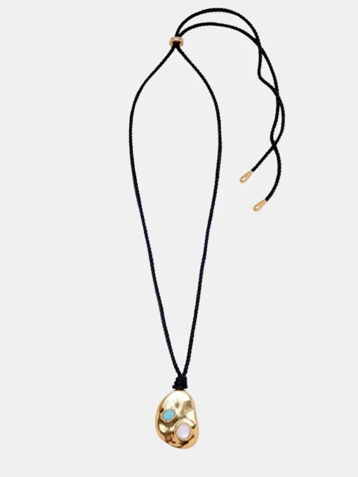 Luna Pendant Necklace