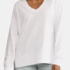 Modern V-neck Weekender