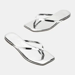 Square Toe Lily Mirror