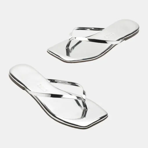 Square Toe Lily Mirror