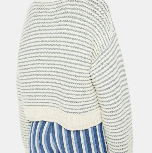 The Bell Sleeve Jumper Roll