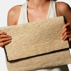 Yana Clutch